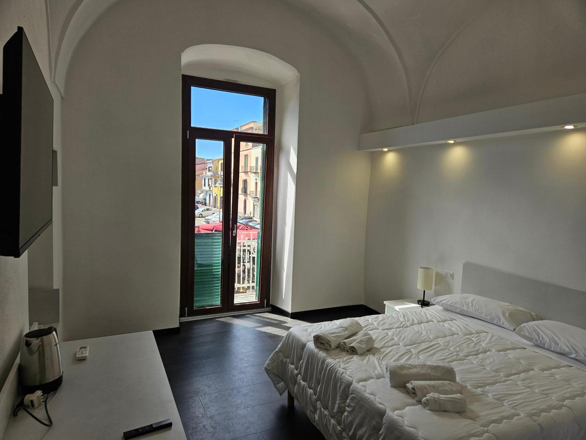 Hotel La Dama Del Castello Bosa Exteriér fotografie
